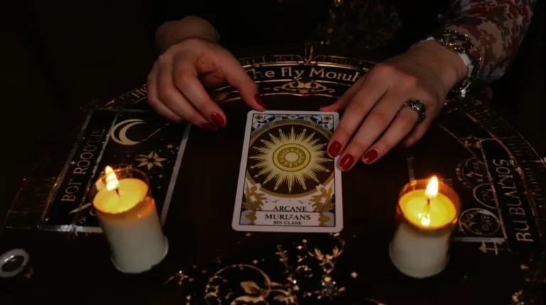 Cette carte de tarot dévoile le secret caché de votre signe astrologique
